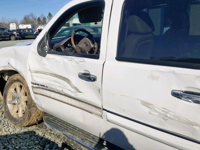 1GKFK66867J274185 - 2007 GMC YUKON XL D WHITE photo 9