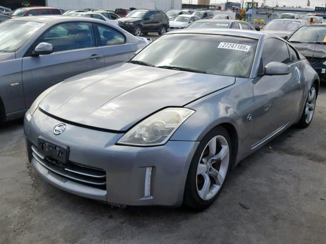 JN1AZ34D26M311894 - 2006 NISSAN 350Z COUPE GRAY photo 2