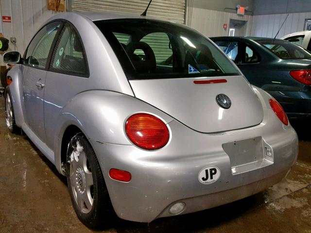 3VWCK21C81M468968 - 2001 VOLKSWAGEN NEW BEETLE Silber Foto 3