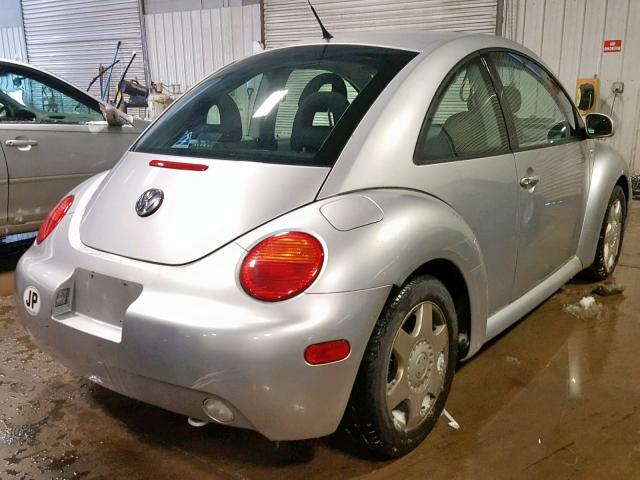 3VWCK21C81M468968 - 2001 VOLKSWAGEN NEW BEETLE Silber Foto 4