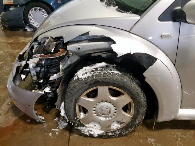 3VWCK21C81M468968 - 2001 VOLKSWAGEN NEW BEETLE Silber Foto 9