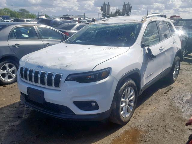 1C4PJLCB4KD262397 - 2019 JEEP CHEROKEE L WHITE photo 2