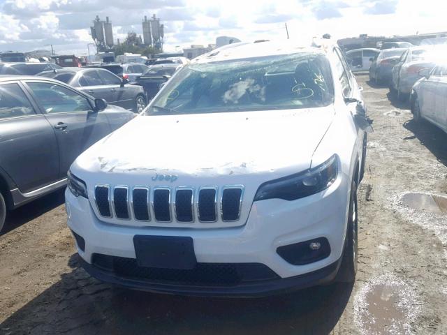 1C4PJLCB4KD262397 - 2019 JEEP CHEROKEE L WHITE photo 9