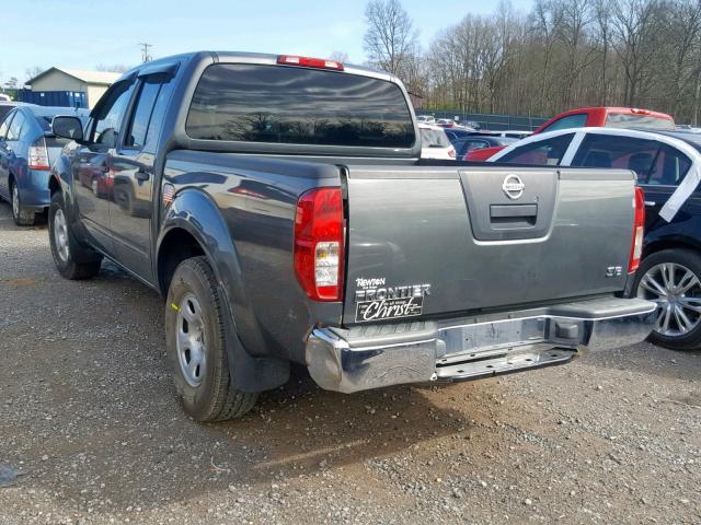 1N6AD07U06C430682 - 2006 NISSAN FRONTIER C GRAY photo 3