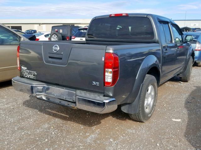 1N6AD07U06C430682 - 2006 NISSAN FRONTIER C GRAY photo 4