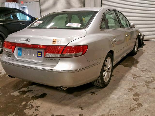 KMHFC46FX6A116633 - 2006 HYUNDAI AZERA SE SILVER photo 4