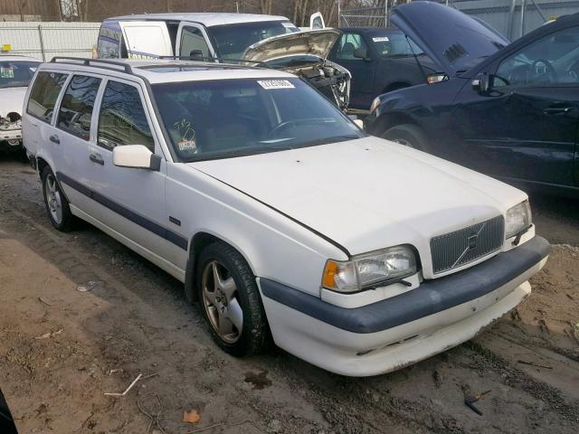 YV1LW5826T2260131 - 1996 VOLVO 850 R WHITE photo 1