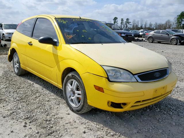 3FAFP31NX5R119981 - 2005 FORD FOCUS ZX3 YELLOW photo 1