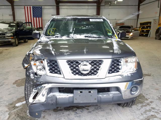 1N6AD09W17C407508 - 2007 NISSAN FRONTIER C GRAY photo 7