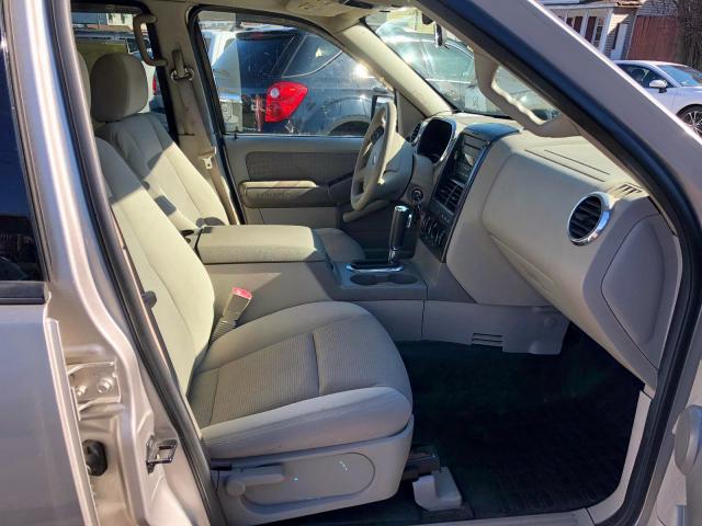 1FMEU51867UA24622 - 2007 FORD EXPLORER S SILVER photo 6