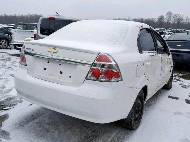 KL1TD56E89B659227 - 2009 CHEVROLET AVEO LS WHITE photo 4