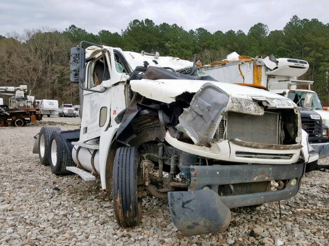 1FUJA6CG47LY46436 - 2007 FREIGHTLINER CONVENTION WHITE photo 1