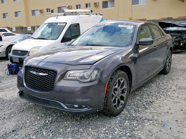 2C3CCAGG9JH267443 - 2018 CHRYSLER 300 S GRAY photo 2