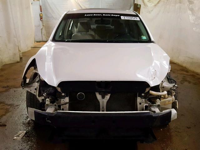 4S3BMEL61B2217879 - 2011 SUBARU LEGACY 3.6 WHITE photo 9