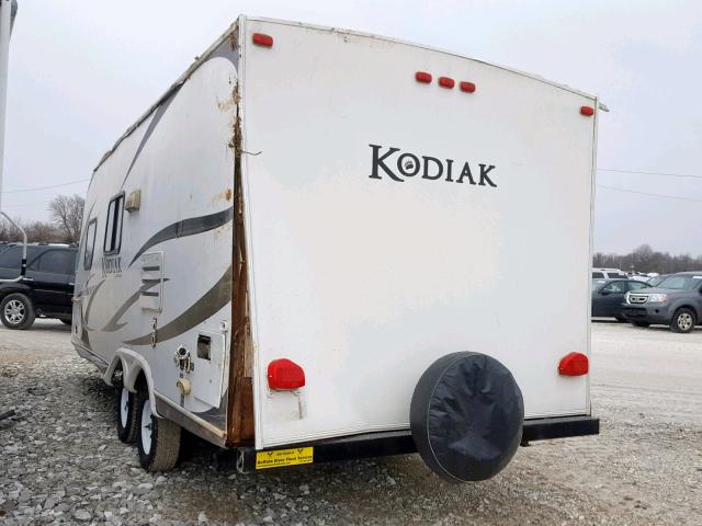 47CTS5L22BK128778 - 2011 DUTC KODIAK WHITE photo 3