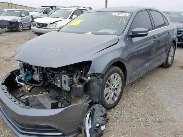 3VW3A7AJ7FM319196 - 2015 VOLKSWAGEN JETTA TDI GRAY photo 2