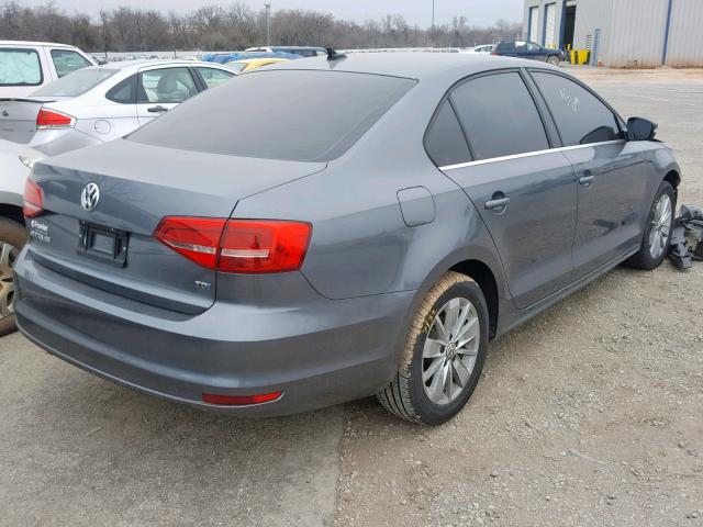 3VW3A7AJ7FM319196 - 2015 VOLKSWAGEN JETTA TDI GRAY photo 4