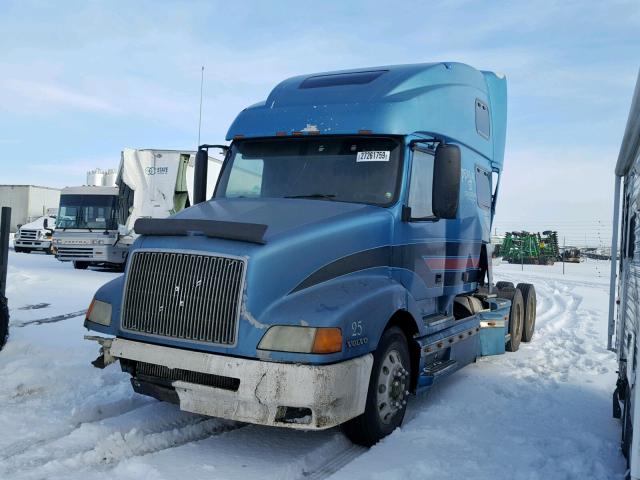 4VG7DAJJ1XN774374 - 1999 VOLVO VN BLUE photo 2