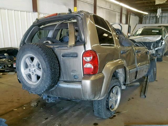 1J4GL38K05W668800 - 2005 JEEP LIBERTY RE TAN photo 4