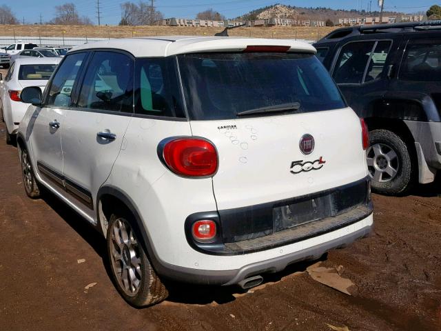 ZFBCFADH7EZ021127 - 2014 FIAT 500L TREKK WHITE photo 3