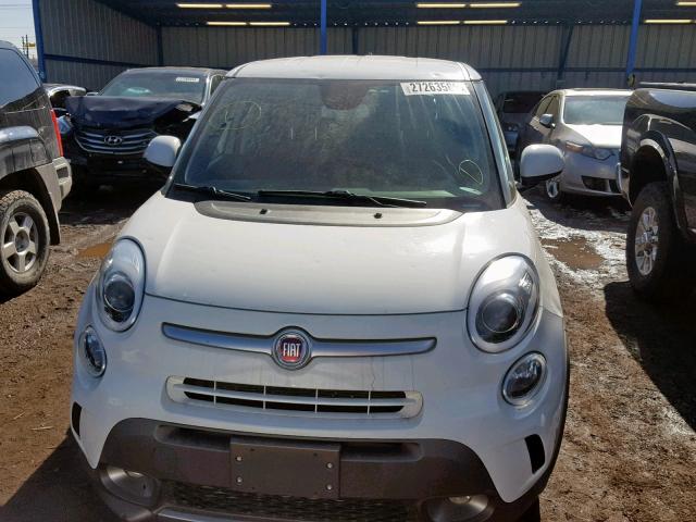 ZFBCFADH7EZ021127 - 2014 FIAT 500L TREKK WHITE photo 9