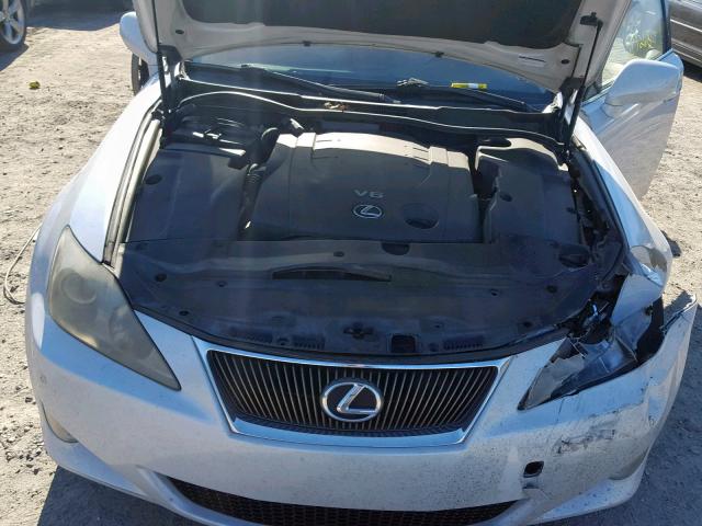 JTHCK262465001383 - 2006 LEXUS IS 250 WHITE photo 7