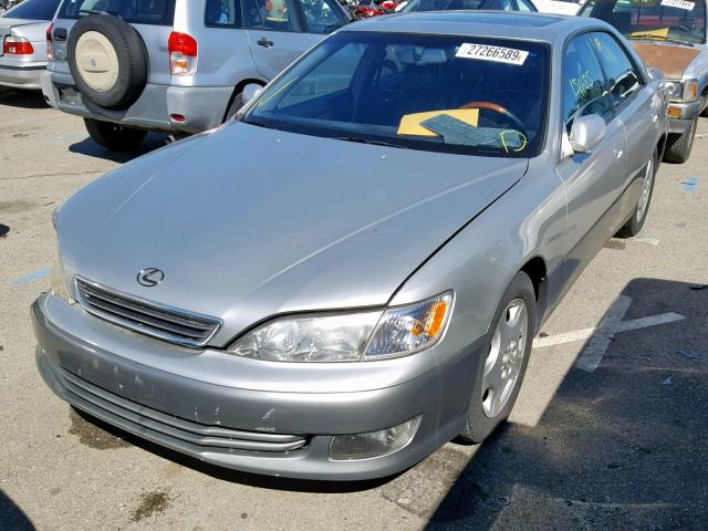 JT8BF28G8Y5094291 - 2000 LEXUS ES 300 SILVER photo 2