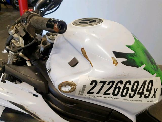 JKAEXEE1XGDA21597 - 2016 KAWASAKI EX650 E WHITE photo 13