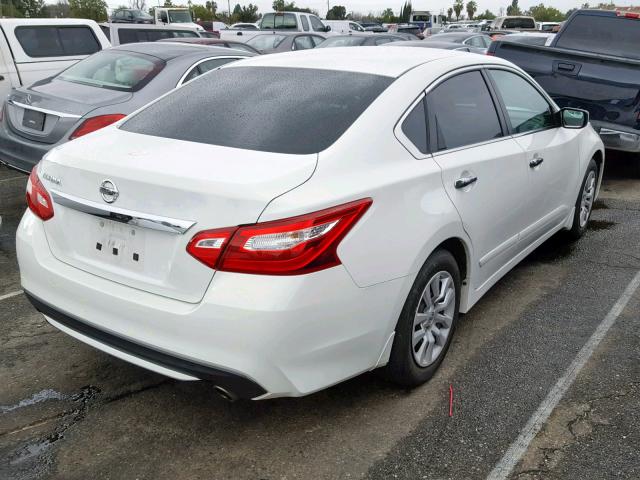 1N4AL3AP8HN322172 - 2017 NISSAN ALTIMA 2.5 WHITE photo 4