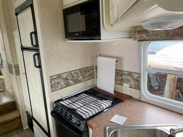 4YDF28F205G913428 - 2005 KEYSTONE OUTBACK WHITE photo 6