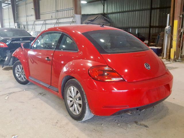 3VWFP7AT8DM630324 - 2013 VOLKSWAGEN BEETLE RED photo 3