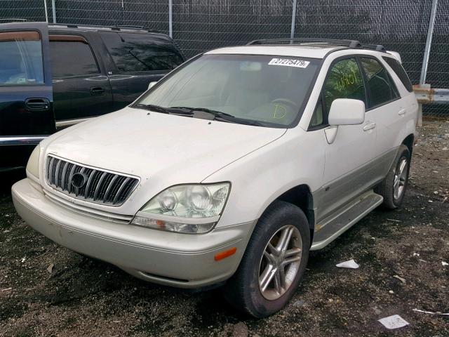 JTJHF10U320238032 - 2002 LEXUS RX 300 WHITE photo 2