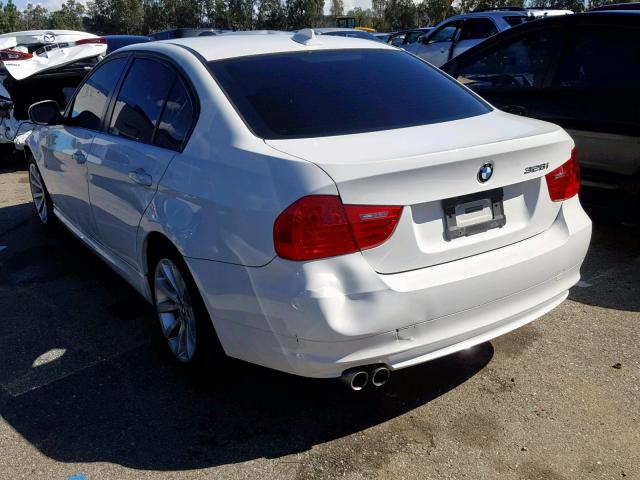 WBAPH5G5XBNM72666 - 2011 BMW 328 I SULE WHITE photo 3