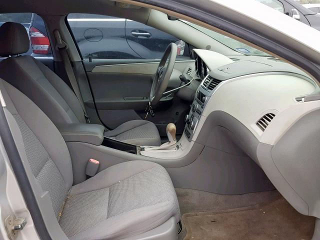 1G1ZG57B394111082 - 2009 CHEVROLET MALIBU LS SILVER photo 5