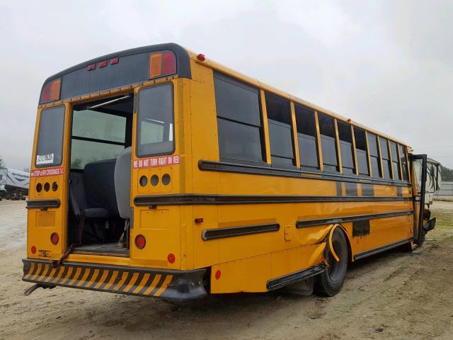 4UZABRDT2ACAP9516 - 2010 FREIGHTLINER CHASSIS B2 YELLOW photo 4