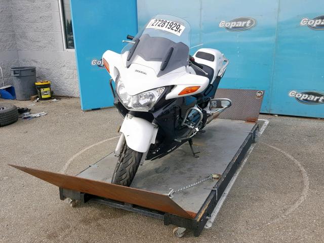 JH2SC517X7M500122 - 2007 HONDA ST1300 P WHITE photo 2