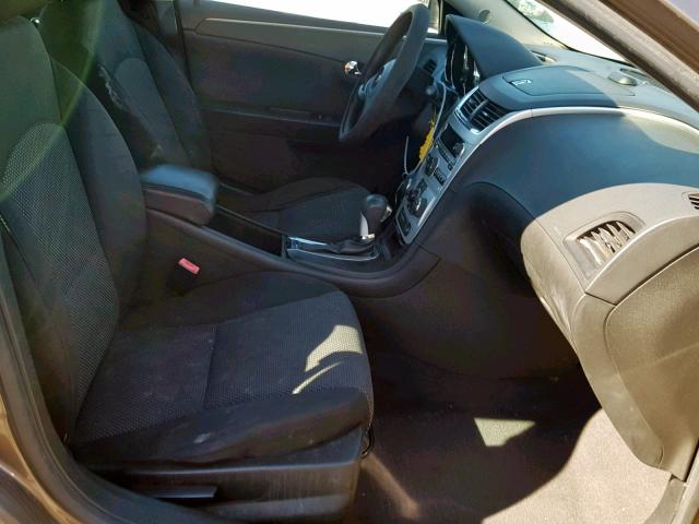 1G1ZC5EUXBF224005 - 2011 CHEVROLET MALIBU 1LT ნაცრისფერი ფოტო 5