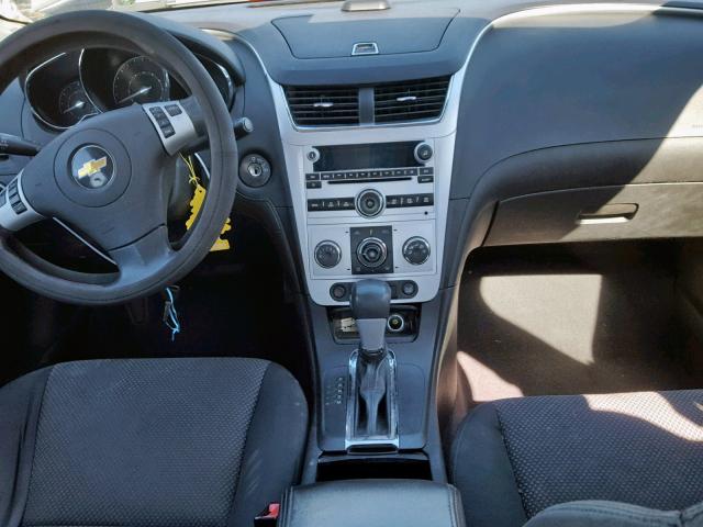 1G1ZC5EUXBF224005 - 2011 CHEVROLET MALIBU 1LT ნაცრისფერი ფოტო 9