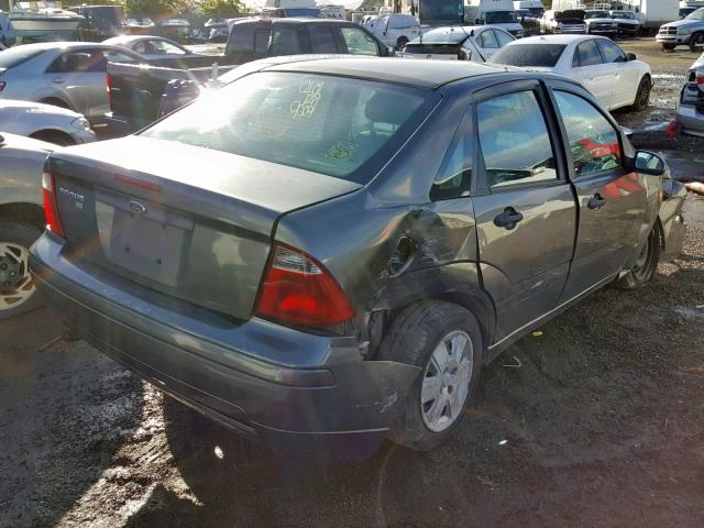 1FAFP34N47W361760 - 2007 FORD FOCUS ZX4 GRAY photo 4