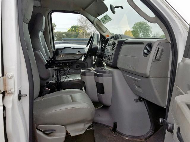 1FTSE3EL9BDA10231 - 2011 FORD ECONOLINE WHITE photo 5