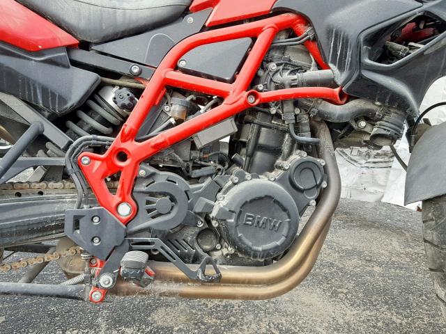 WB10B110XFZF86497 - 2015 BMW F700 GS RED photo 7