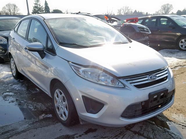 3FADP4BJ3BM240823 - 2011 FORD FIESTA SE SILVER photo 1