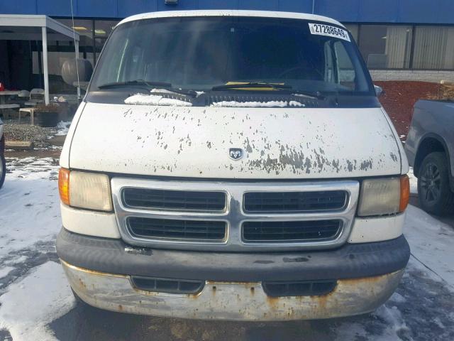 2B7HB11X3XK558240 - 1999 DODGE RAM VAN B1 WHITE photo 10