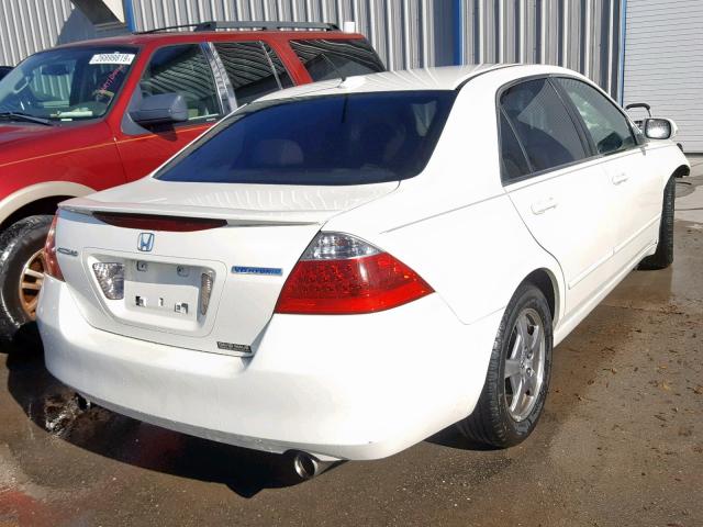 JHMCN365X6C003125 - 2006 HONDA ACCORD HYB WHITE photo 4