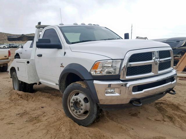 3C7WRKAL0JG133829 - 2018 RAM 4500 WHITE photo 1