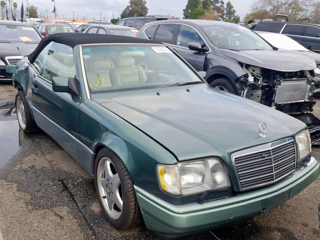 WDBEA66E7RC124902 - 1994 MERCEDES-BENZ E 320 GREEN photo 1