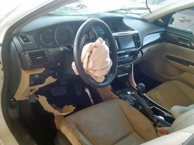 1HGCR2F81HA067354 - 2017 HONDA ACCORD EXL WHITE photo 9