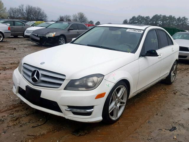 WDDGF4HB3DA773299 - 2013 MERCEDES-BENZ C 250 WHITE photo 2