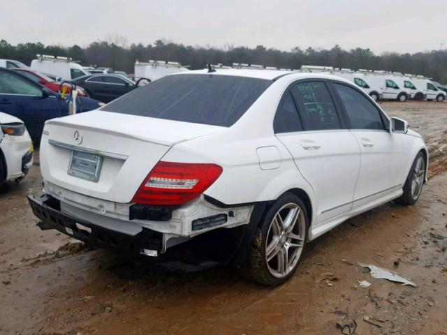 WDDGF4HB3DA773299 - 2013 MERCEDES-BENZ C 250 WHITE photo 4