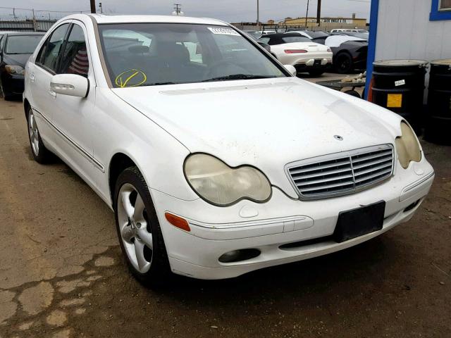 WDBRF61J91F095168 - 2001 MERCEDES-BENZ C 240 WHITE photo 1